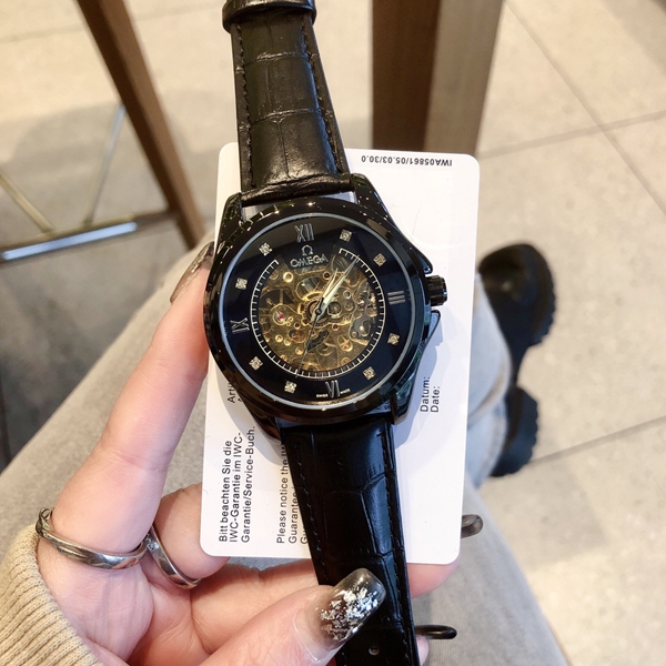 ブランド時計全体デザイン